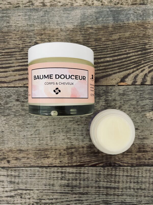 Baume-douceur-nourrissant-reparateur-cire-dabeille-cosmetiquee-artisanale-etxean-egina